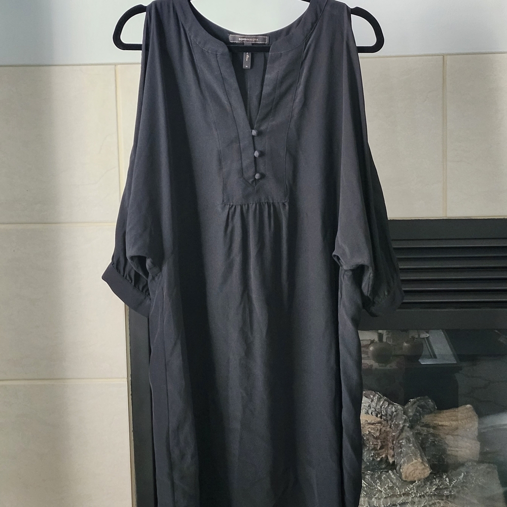 BCBGMaxAzria 100% Silk Cold Shoulder 3/4 Sleeve Oversized Boxy Polo Dress, Sz M